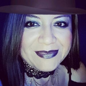 Meet your Posher, Sonia